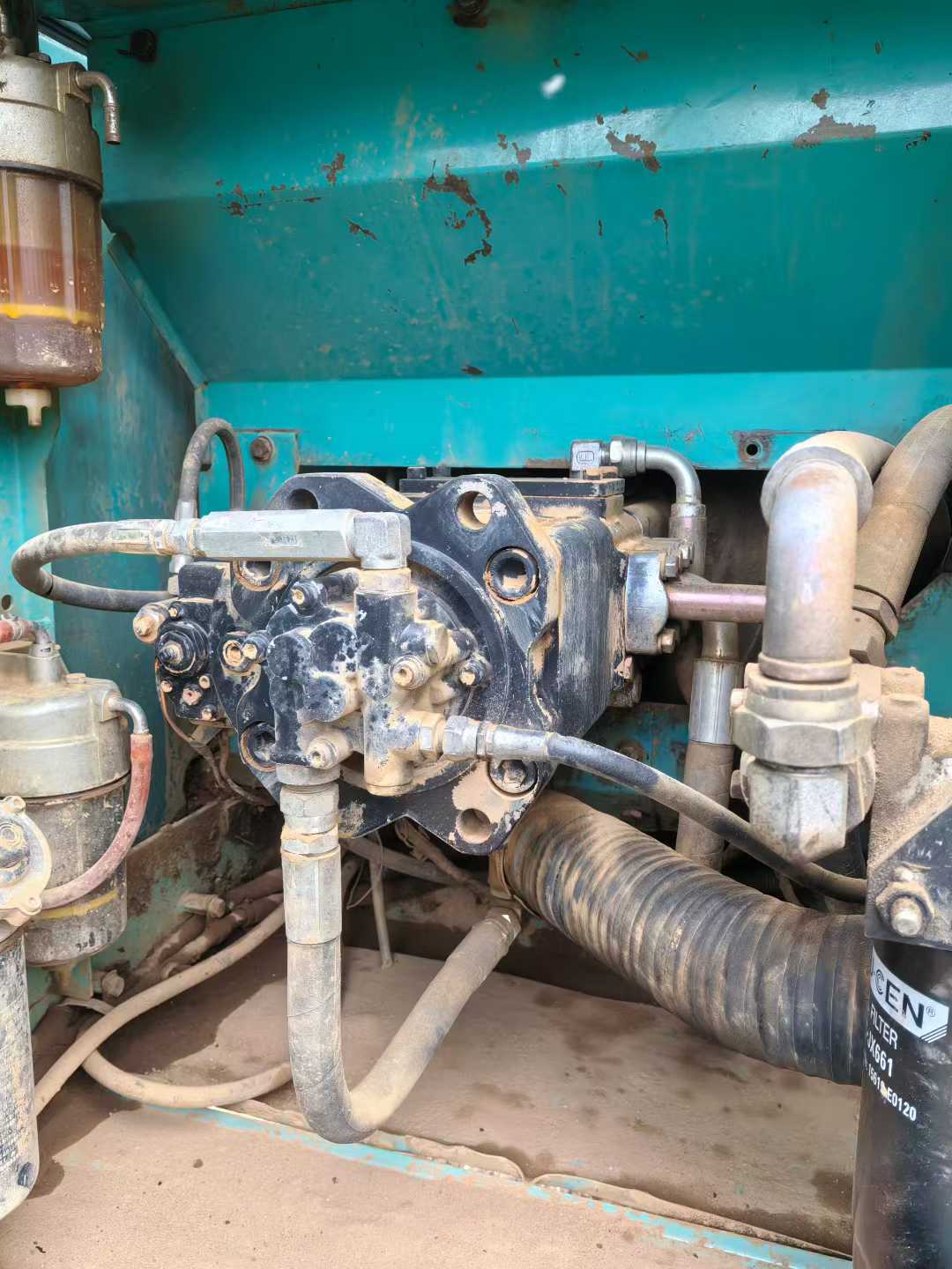 Used Kobelco SK2008 Excavator 2011 Model / 4