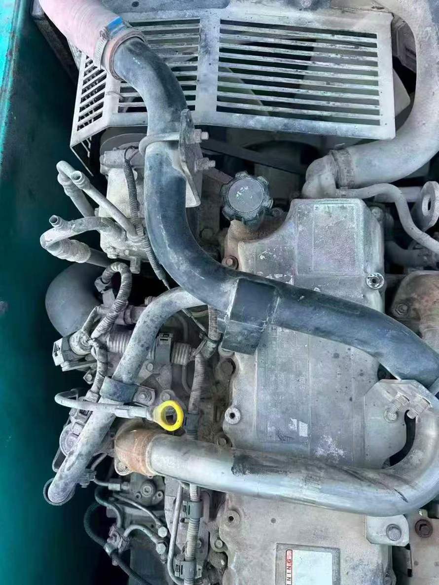 Used Kobelco SK210 Excavator 2011 Model / 4