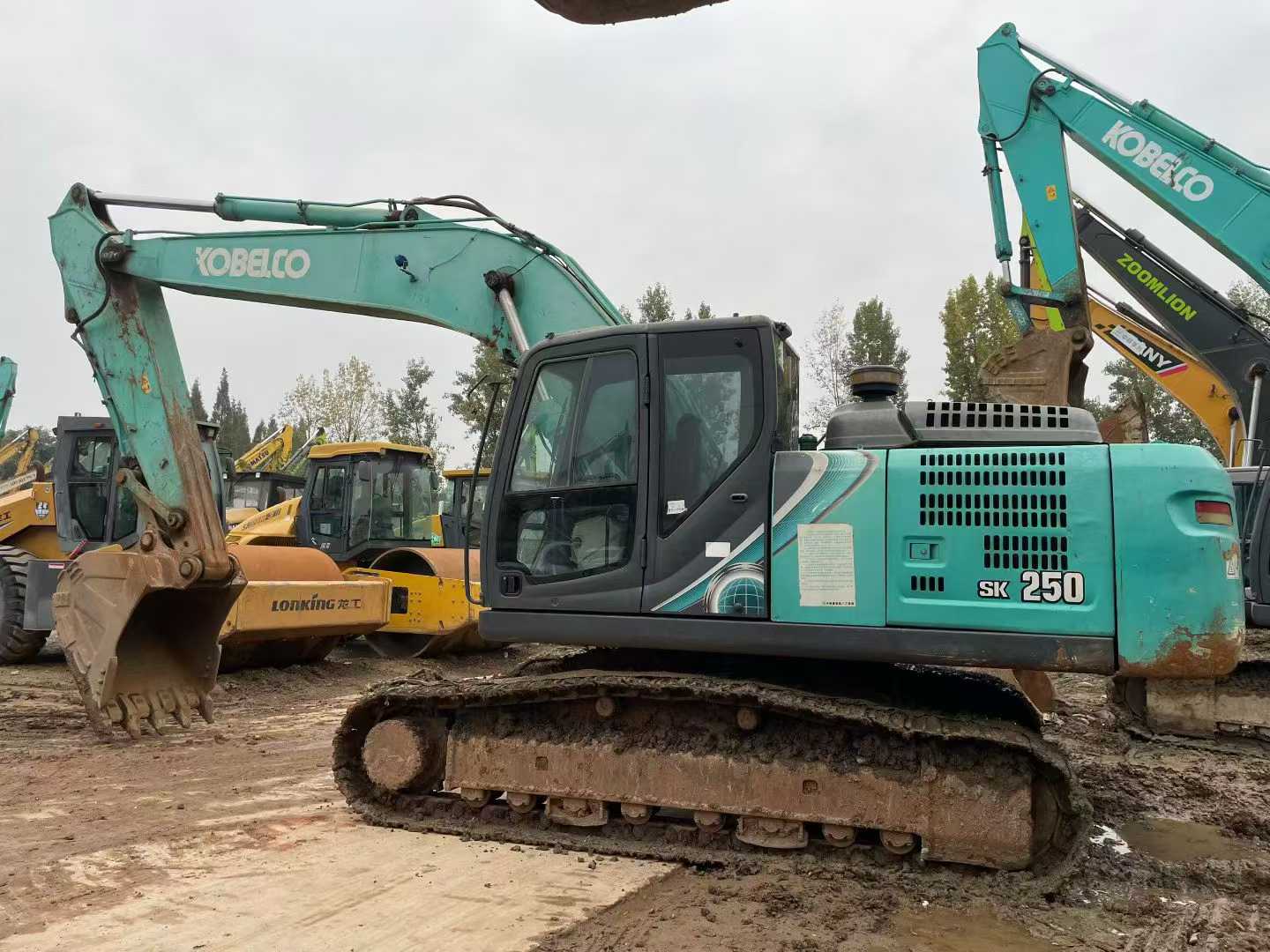 Used Kobelco SK250 Excavator 2017 Model / 2