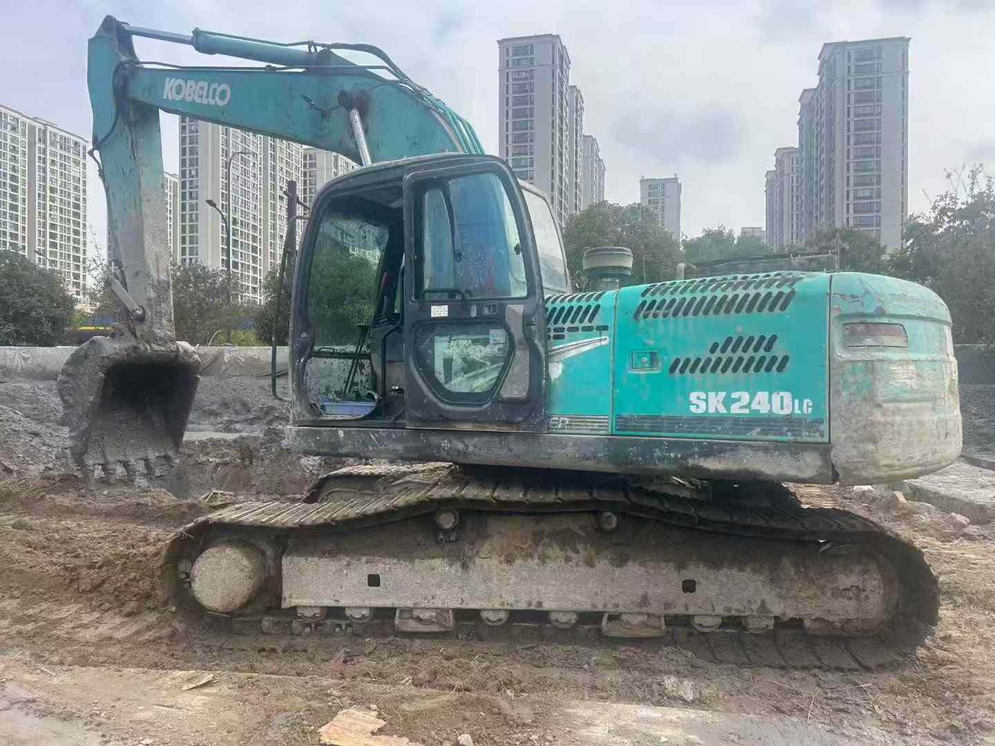 Used Kobelco SK210 Excavator 2016 Model / 2
