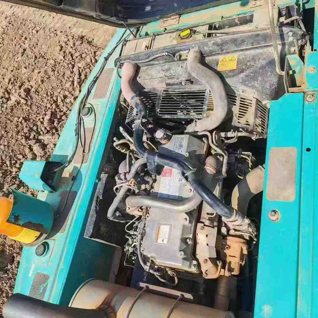 Used Kobelco SK200 Excavator 2016 Model / 3