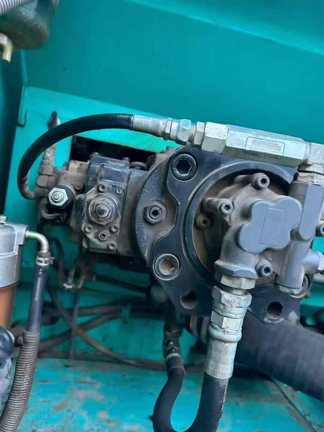 Used Kobelco SK210 Excavator 2011 Model / 6