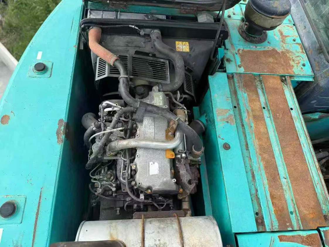 Used Kobelco SK210 Excavator 2011 Model / 2