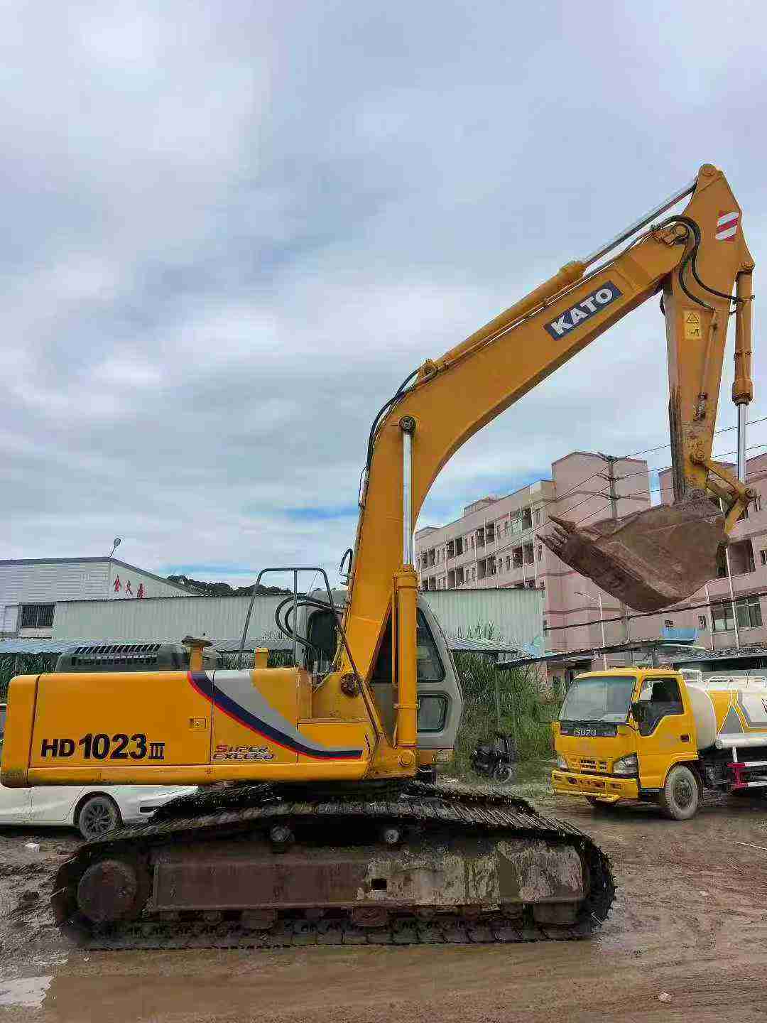 Used Kato HD1023 Excavator 2016 Model