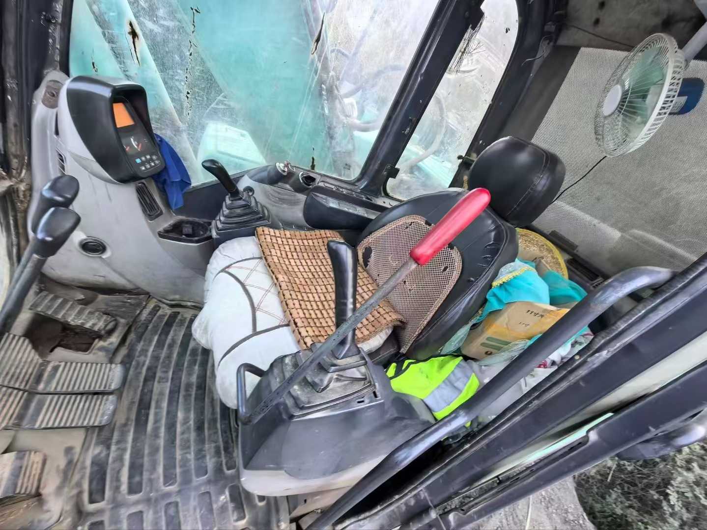 Used Kobelco SK140 Excavator 2009 Model / 9