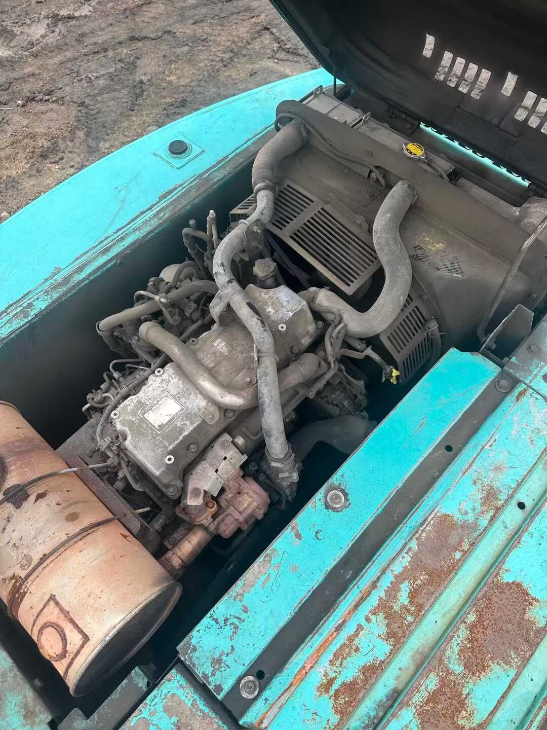 Used Kobelco SK210 Excavator 2011 Model / 4