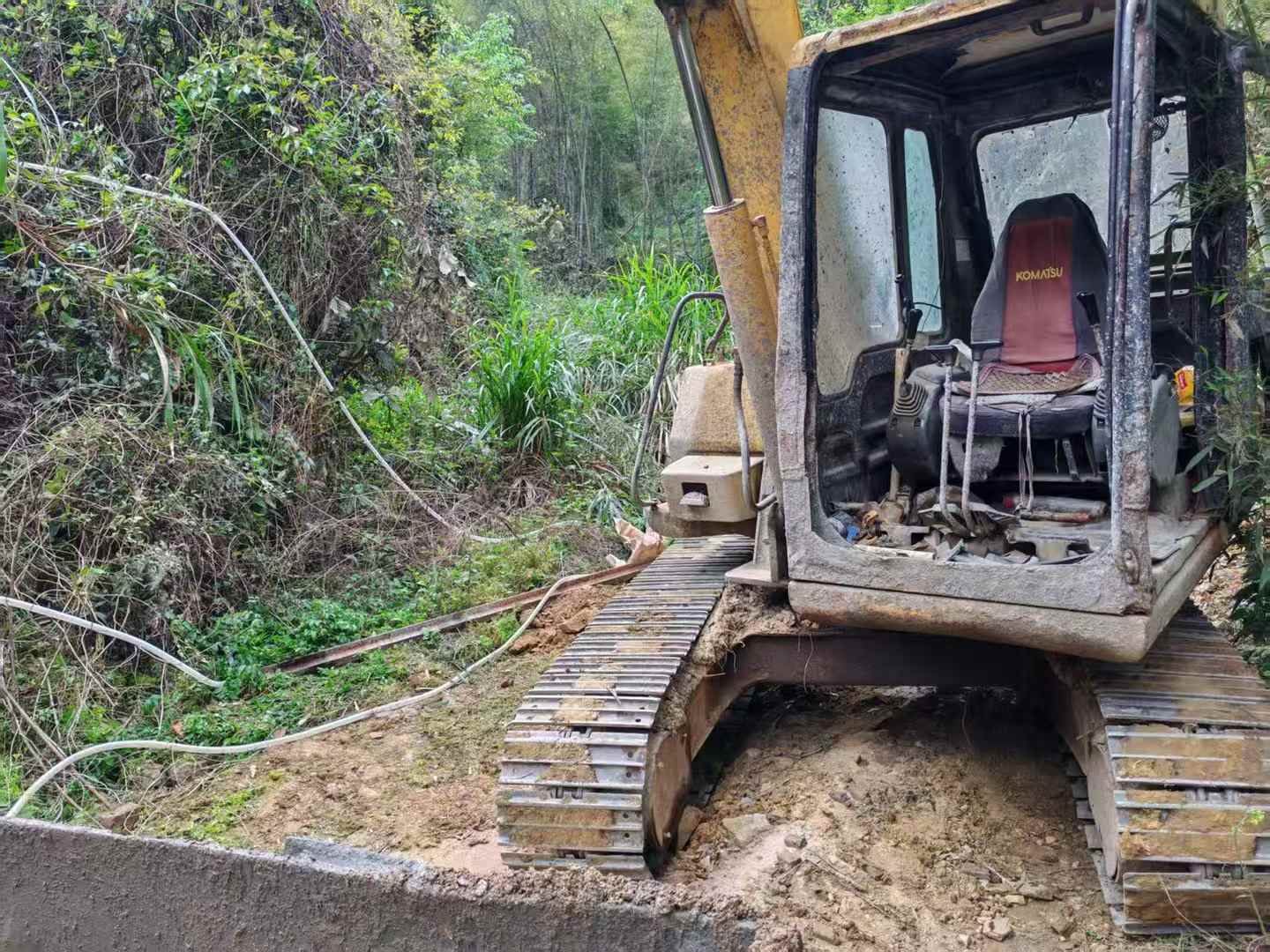 Used Komatsu PC650 Excavator 2016 Model