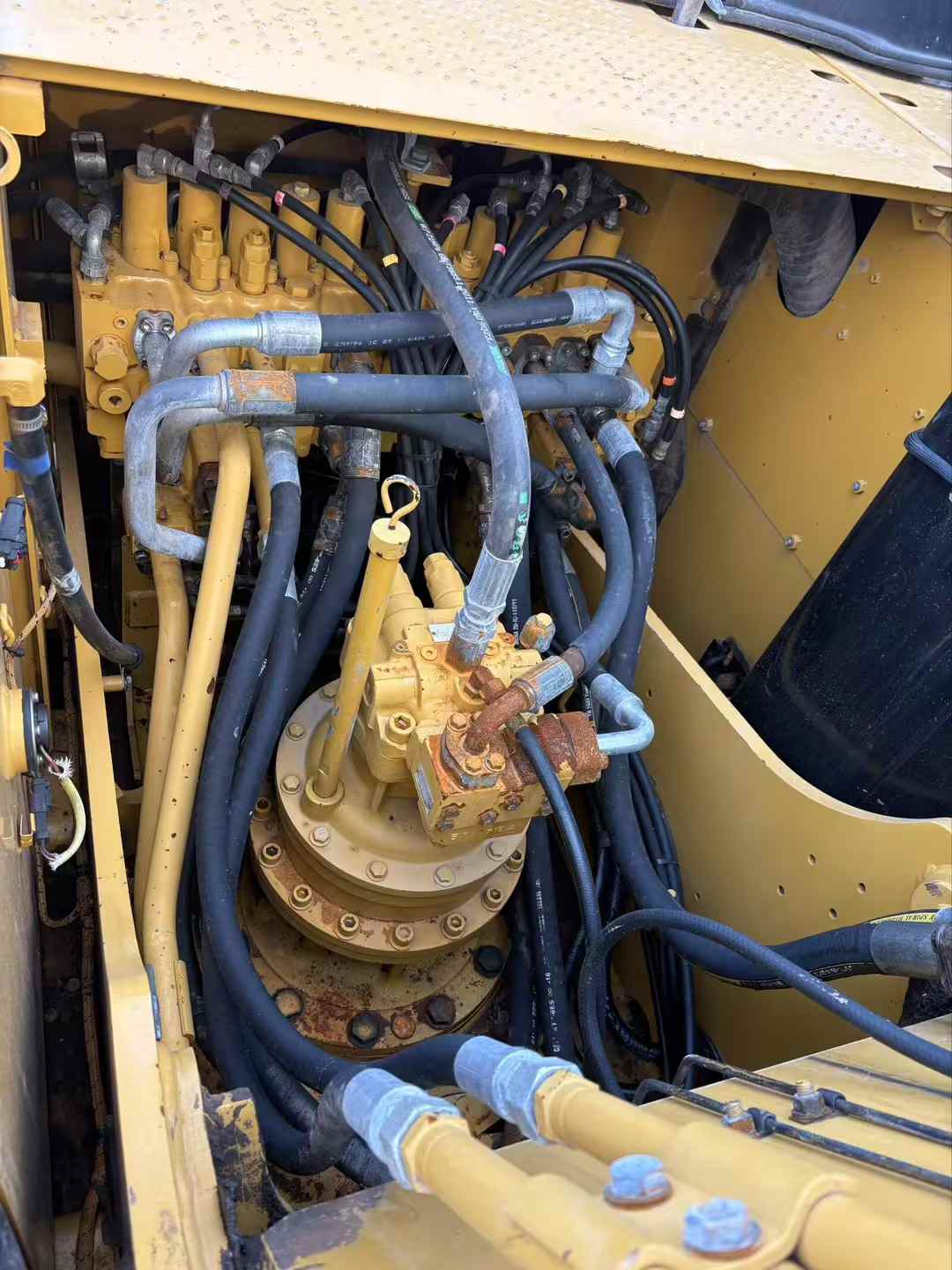 Used Caterpillar 320D Excavator 2017 Model / 7