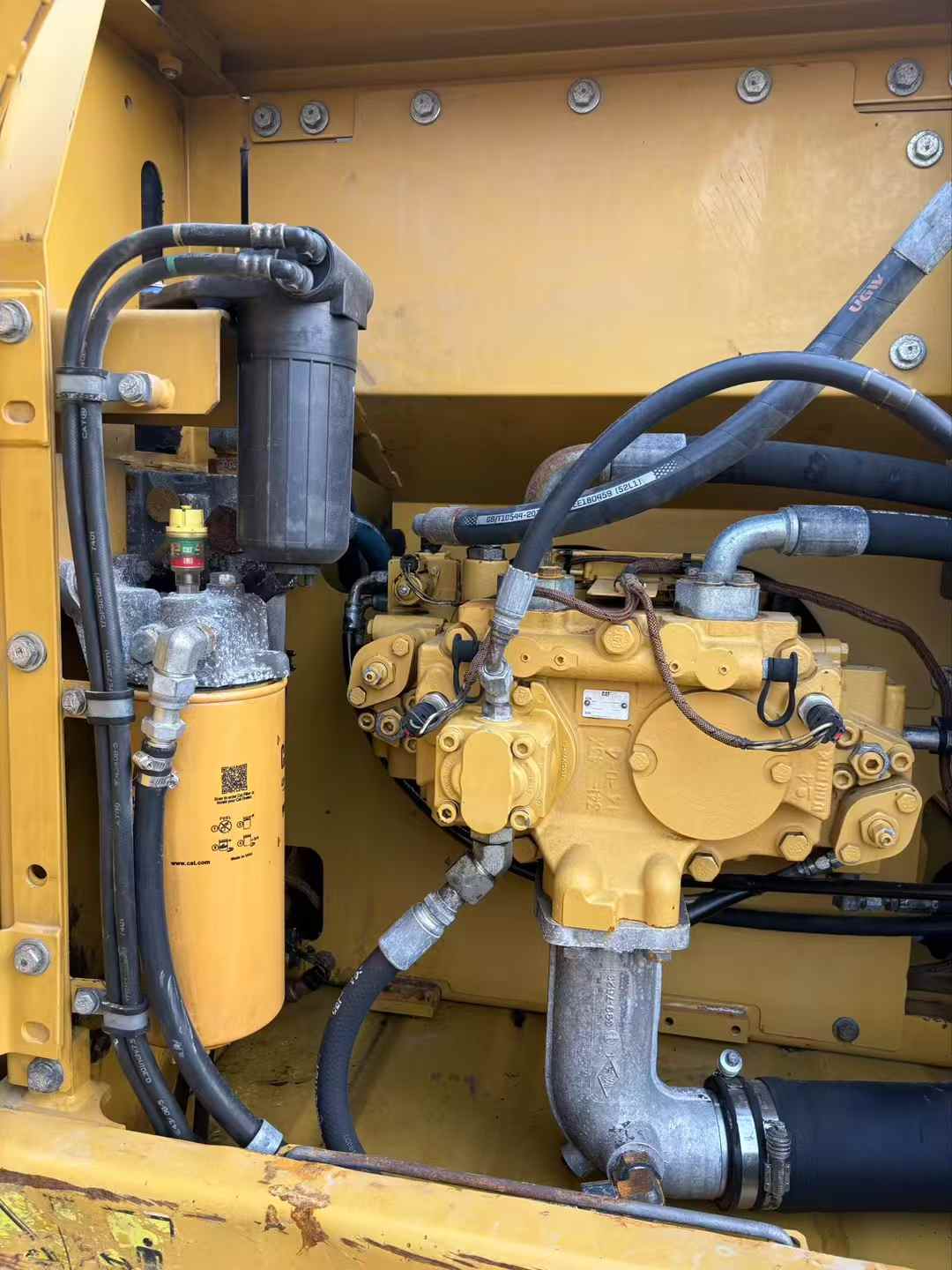 Used Caterpillar 320D Excavator 2017 Model / 8