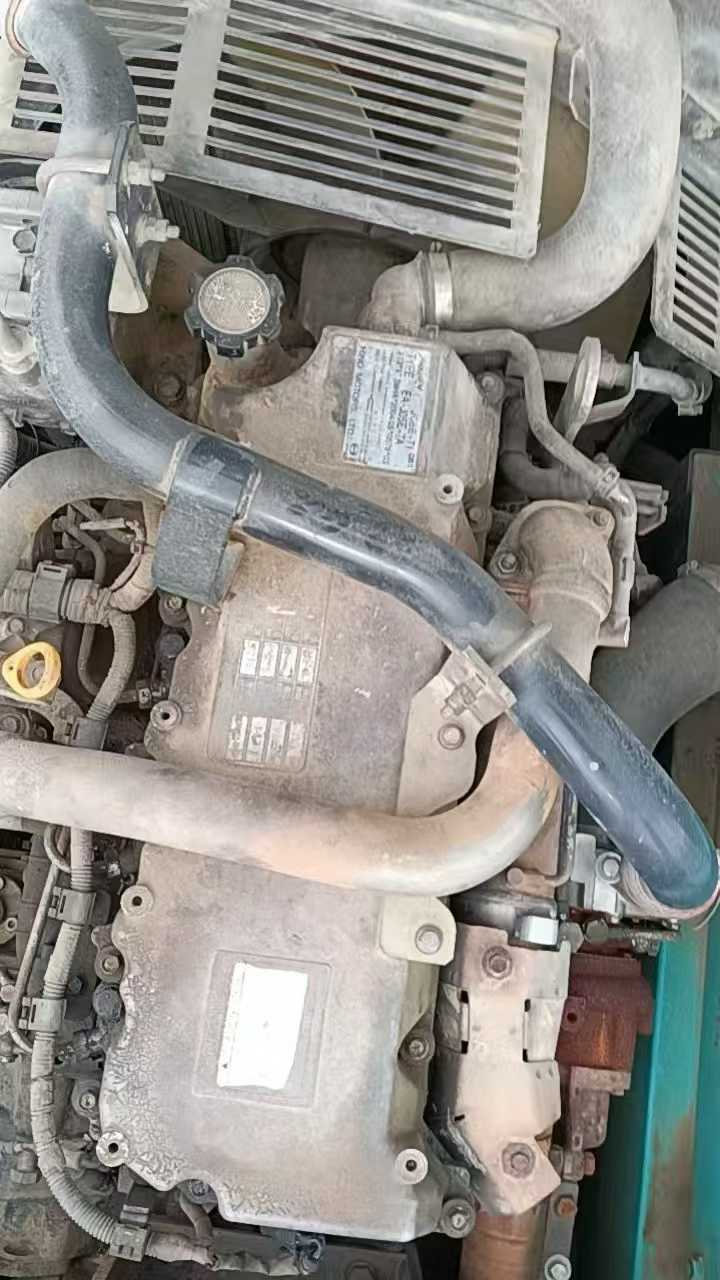 Used Kobelco SK200 Excavator 2012 Model / 7