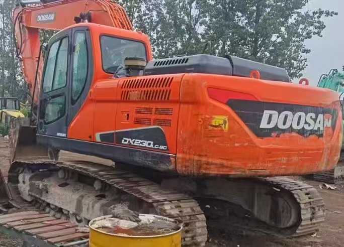 Used Doosan  DL507-9C Excavator 2017 Model