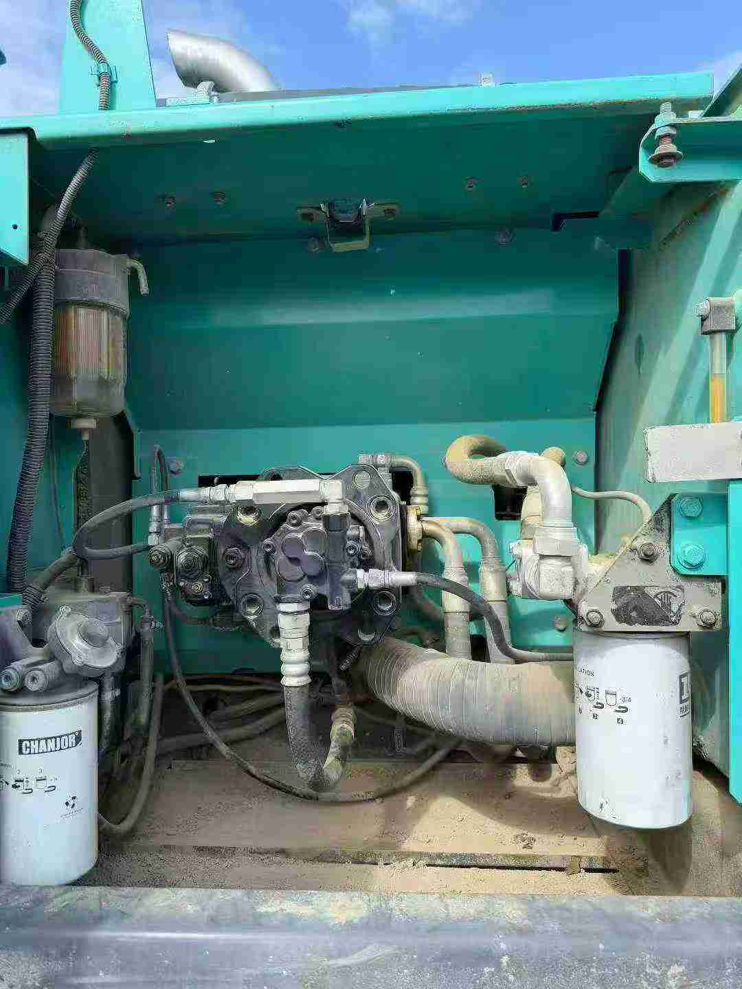 Used Kobelco SK200 Excavator 2016 Model / 8