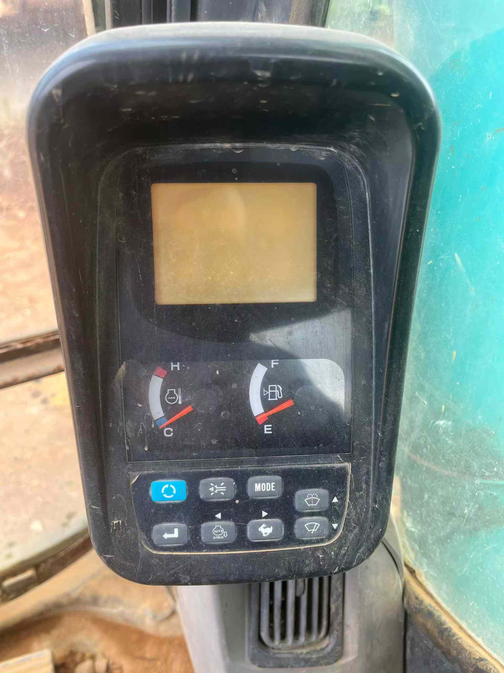 Used Kobelco SK200 Excavator 2016 Model / 7