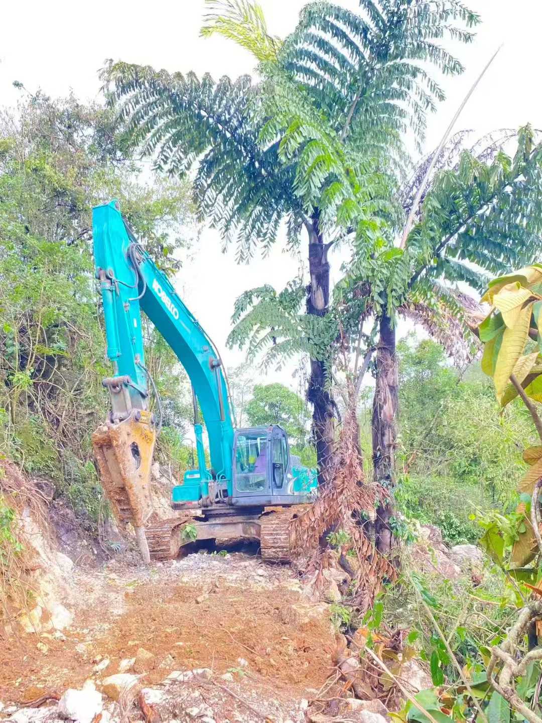 Used Kobelco SK350LC SuperX Excavator 2012 Model / 6