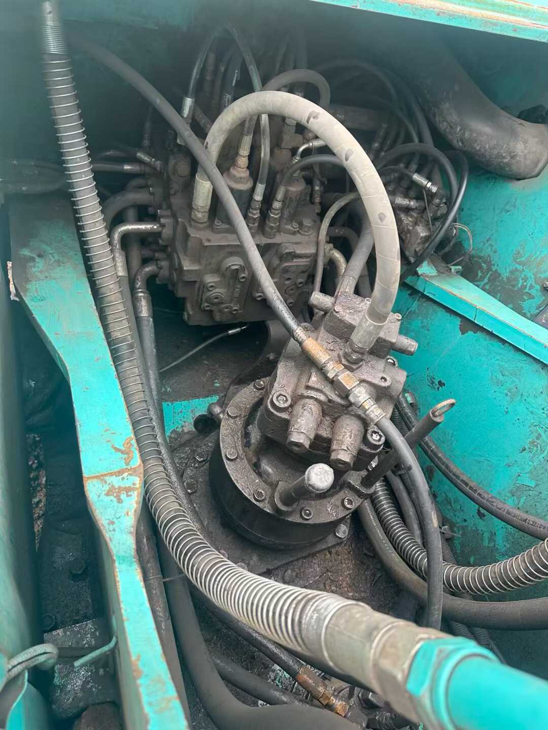 Used Kobelco SK210 Excavator 2016 Model / 6