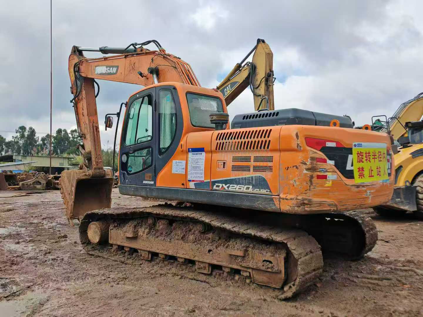 Used Doosan DH220 Excavator 2021 Model / 2