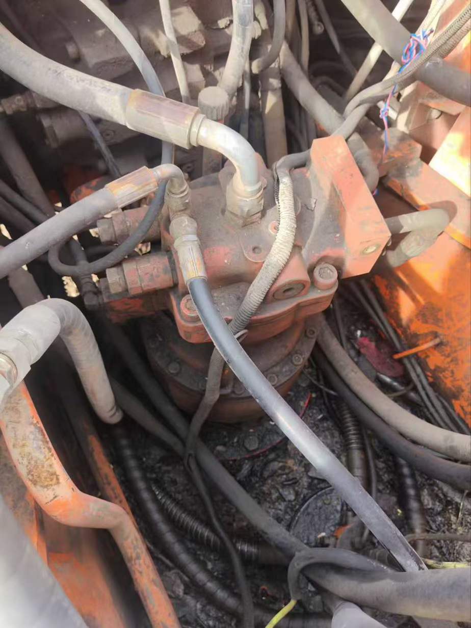 Used Doosan DH220-7 Excavator 2016 Model / 6