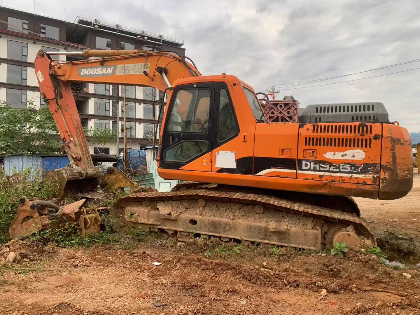 Used Doosan S225 Excavator 2011 Model / 2