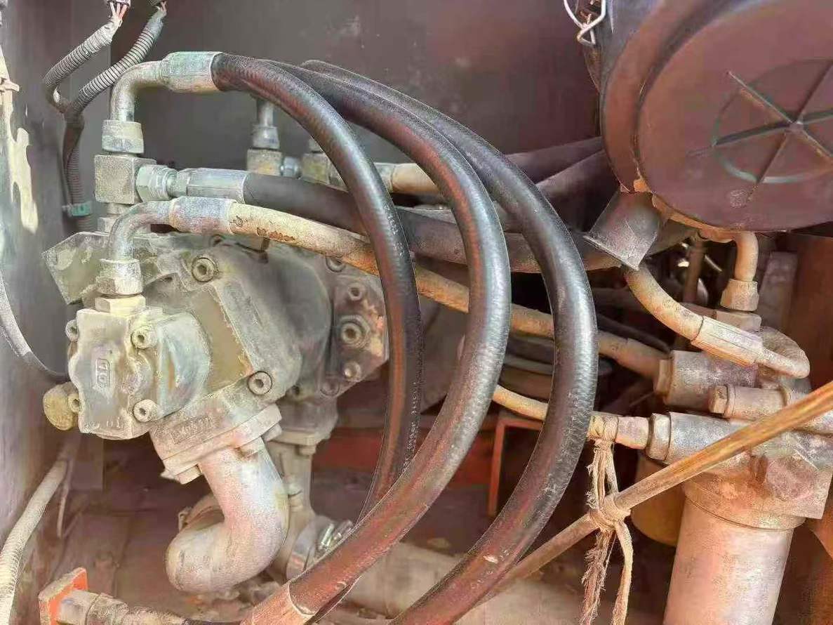 Used Hitachi ZX70 Excavator 2012 Model / 8