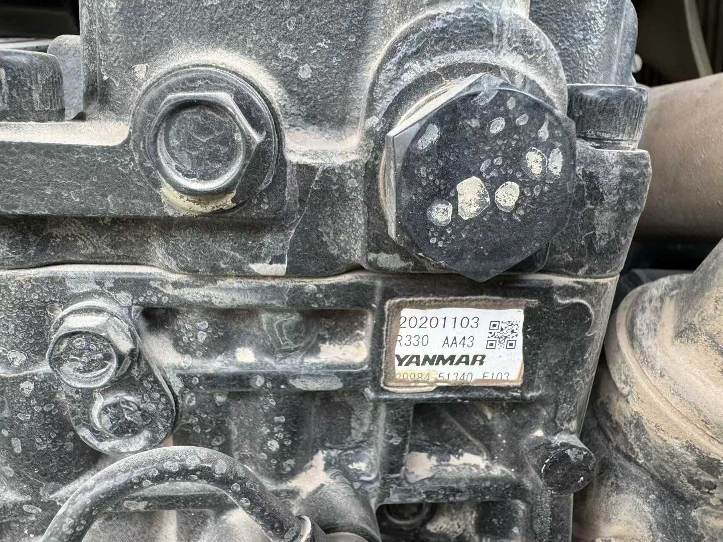 Used Kobelco  SK120-5.5 Excavator 2016 Model / 3