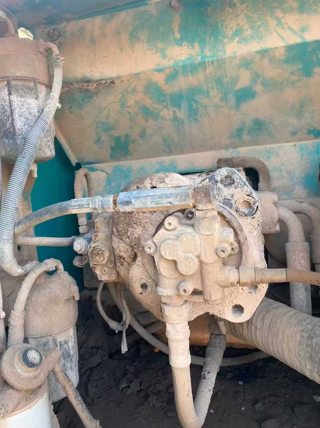 Used Kobelco SK210 Excavator 2012 Model / 3