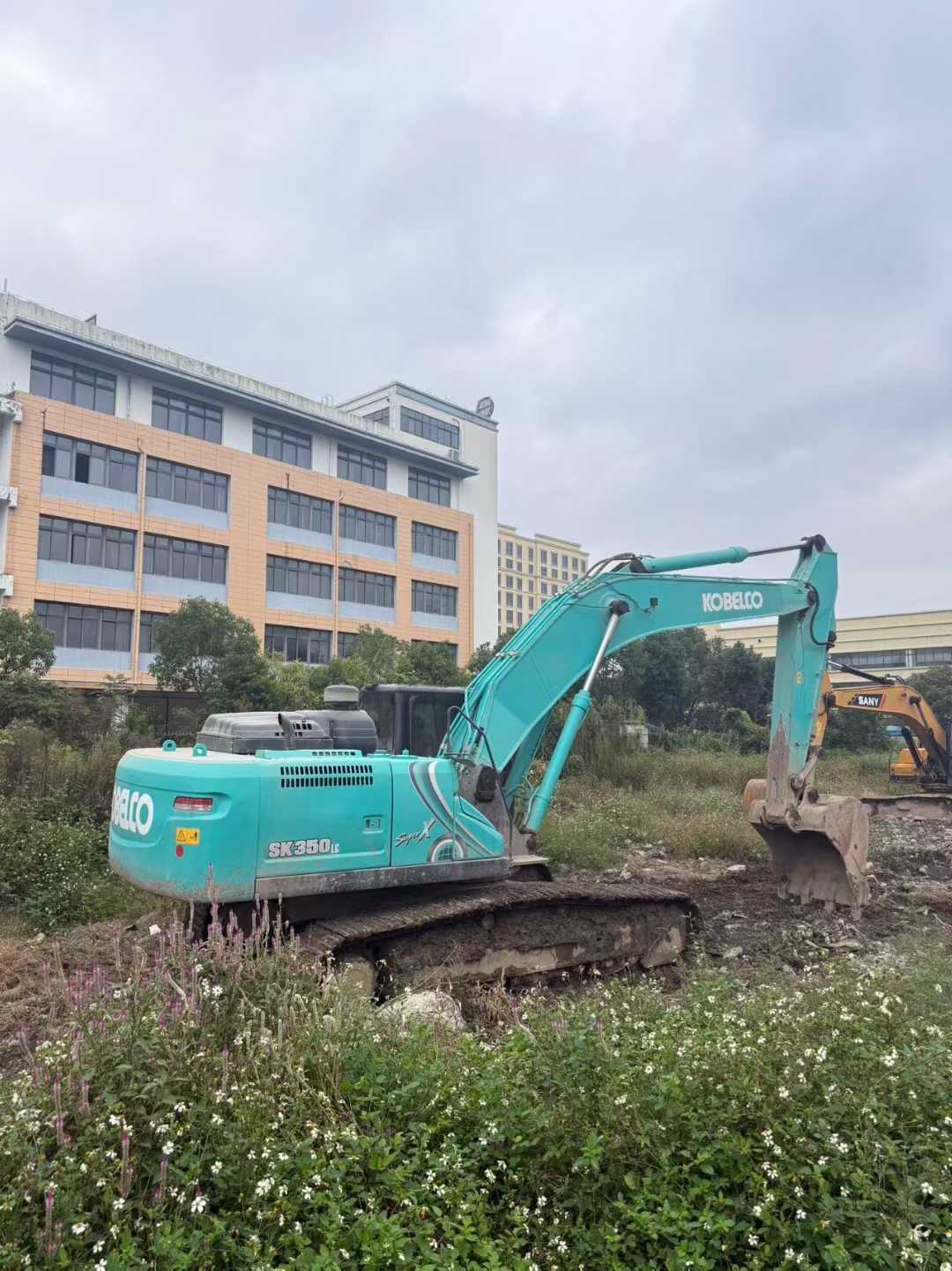 Used Kobelco SK350-8 Excavator 2020 Model / 3