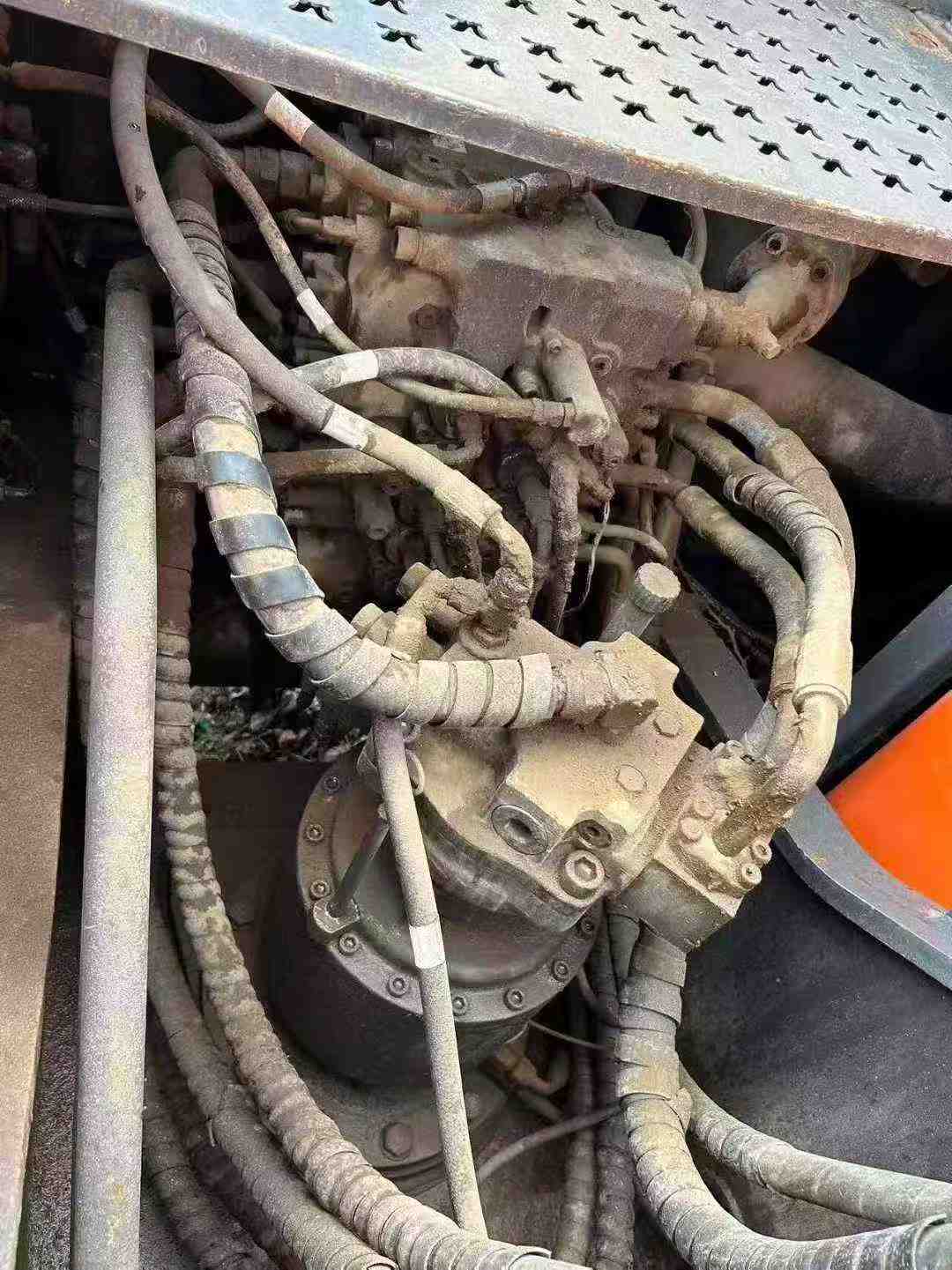 Used Doosan DH220 Excavator 2020 Model / 7