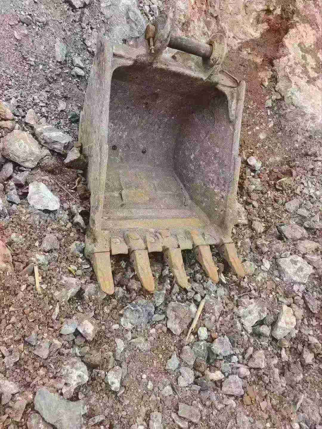 Used Kobelco SK200 Excavator 2016 Model / 5