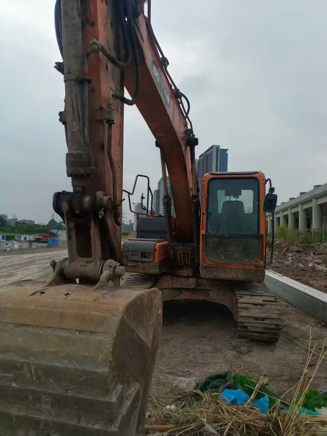 Used Doosan DH130LC-V Excavator 2016 Model / 8