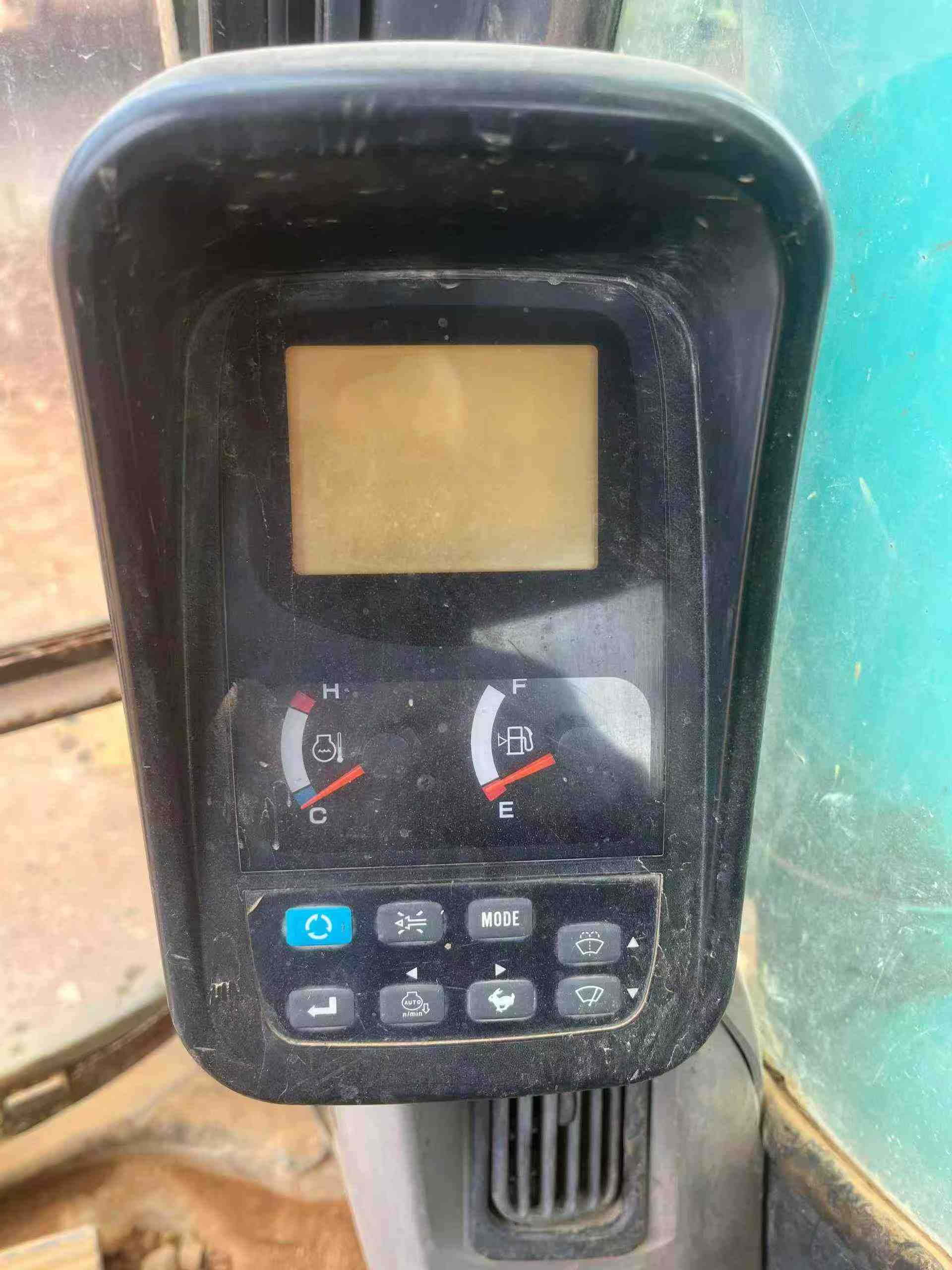 Used Kobelco SK200 Excavator 2016 Model / 8