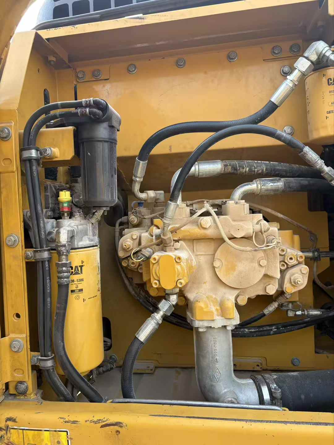 Used Caterpillar 320D Excavator 2016 Model / 7