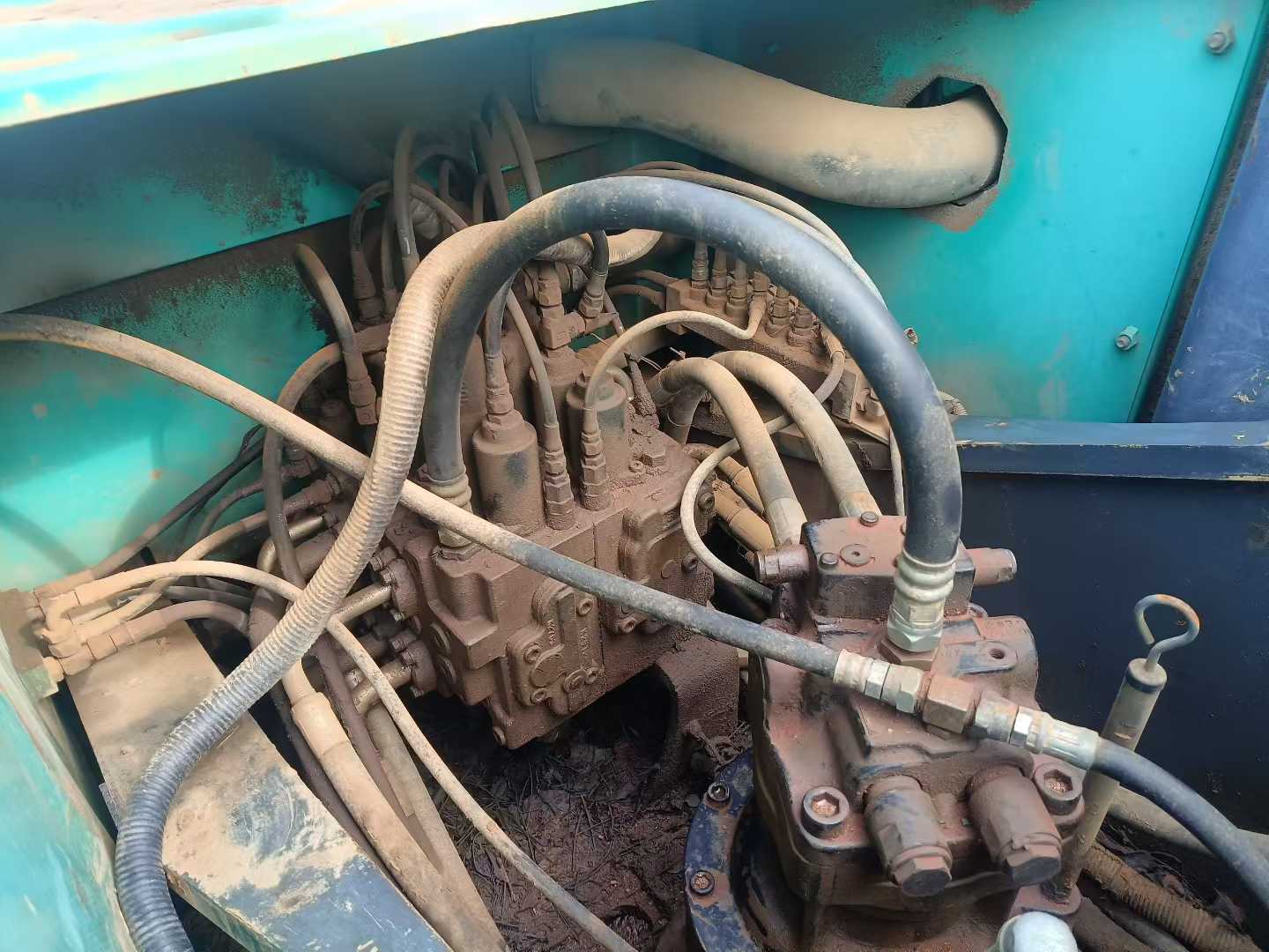 Used Kobelco SK200 Excavator 2016 Model / 3