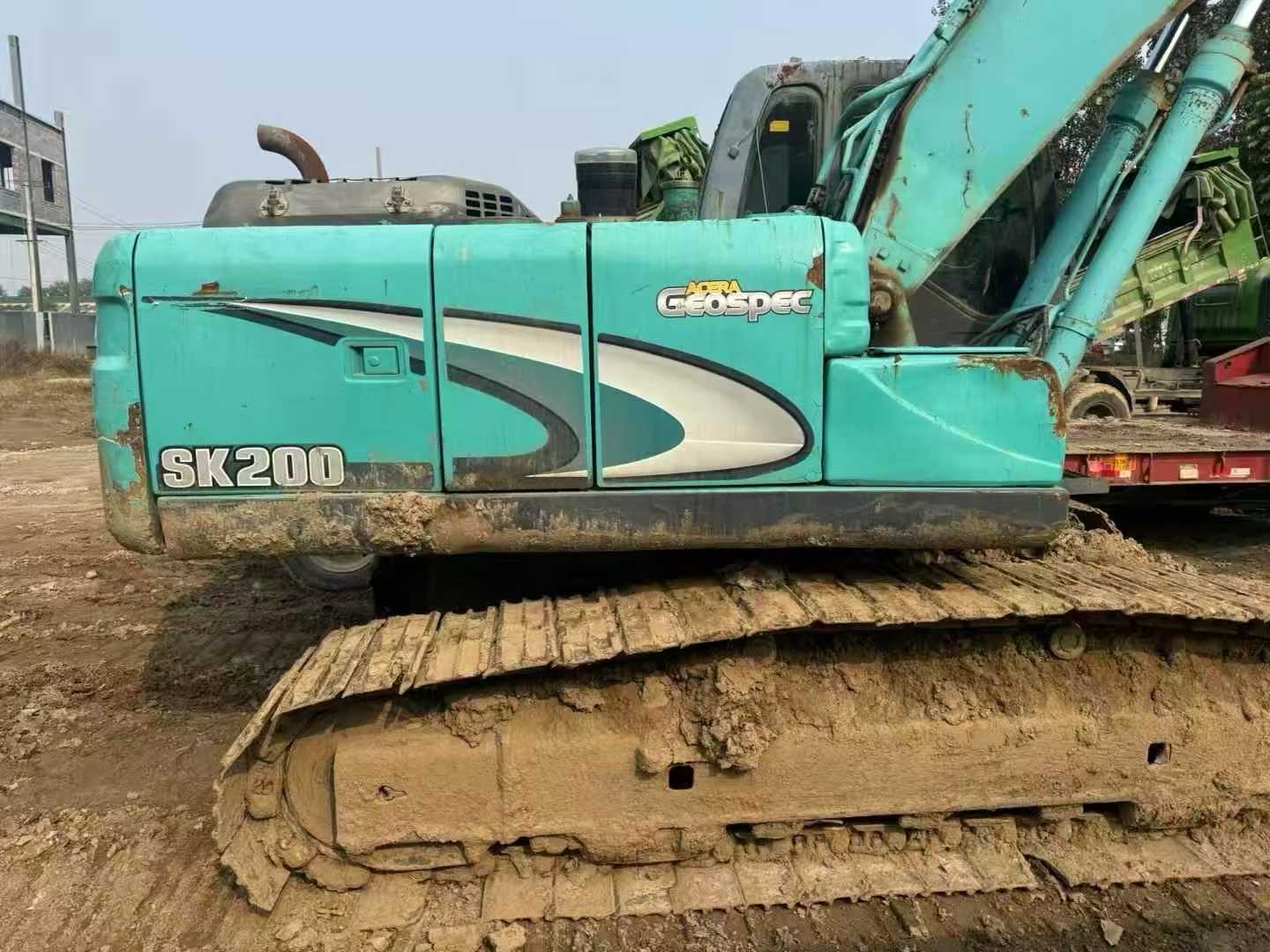 Used Kobelco SK200 Excavator 2016 Model / 2