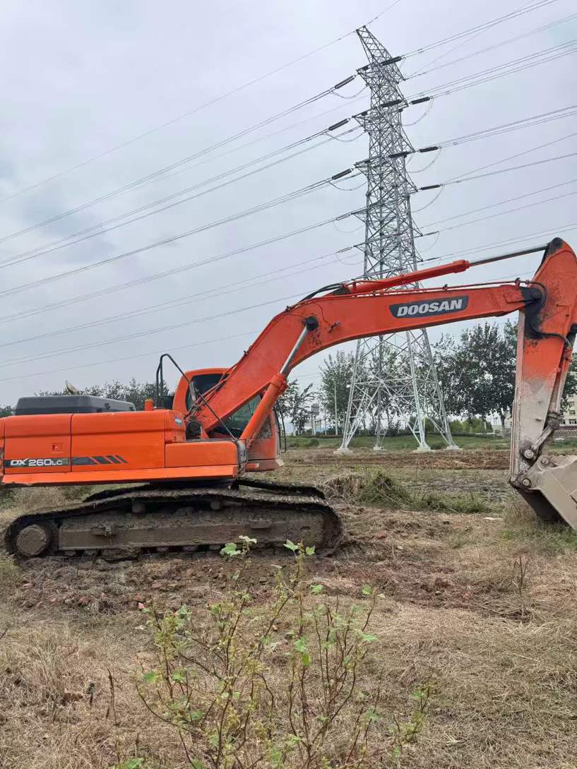 Used Doosan DX60 Excavator 2014 Model / 3