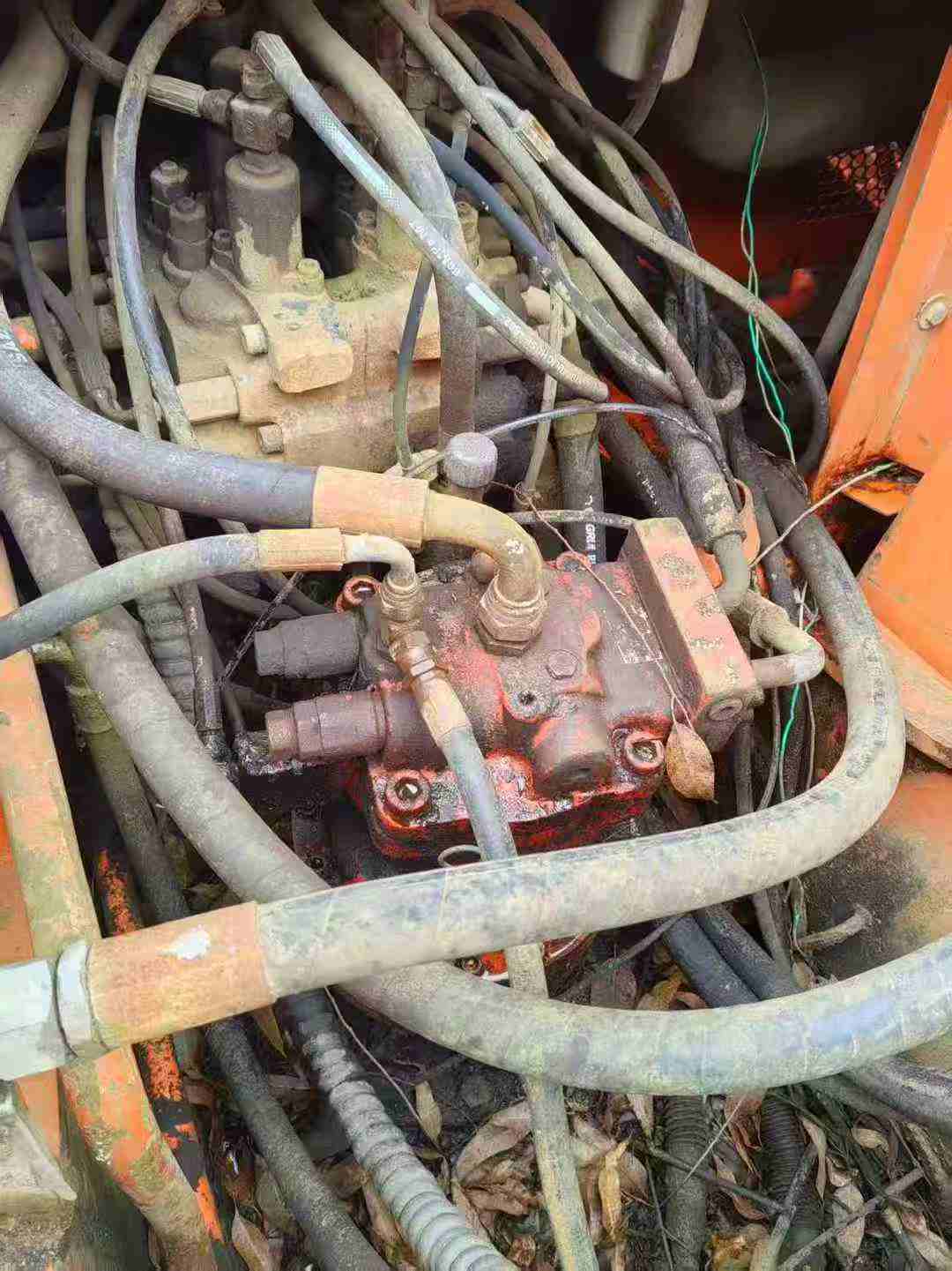 Used Doosan DH220 Excavator 2016 Model / 2