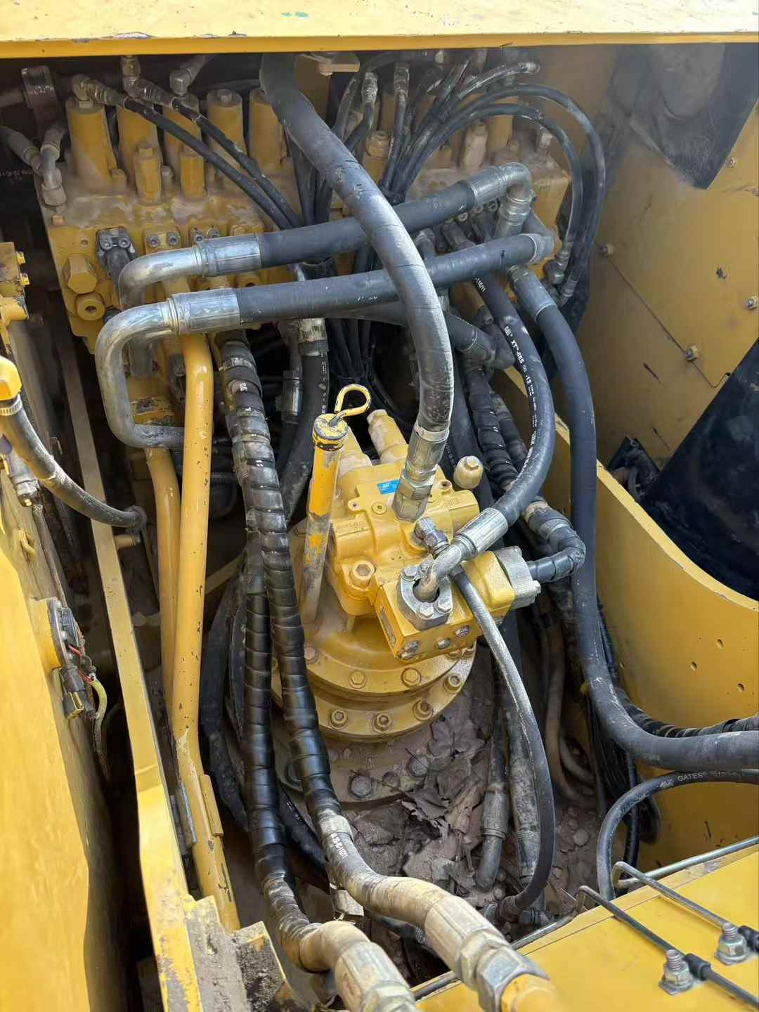 Used Caterpillar 320D Excavator 2016 Model / 6