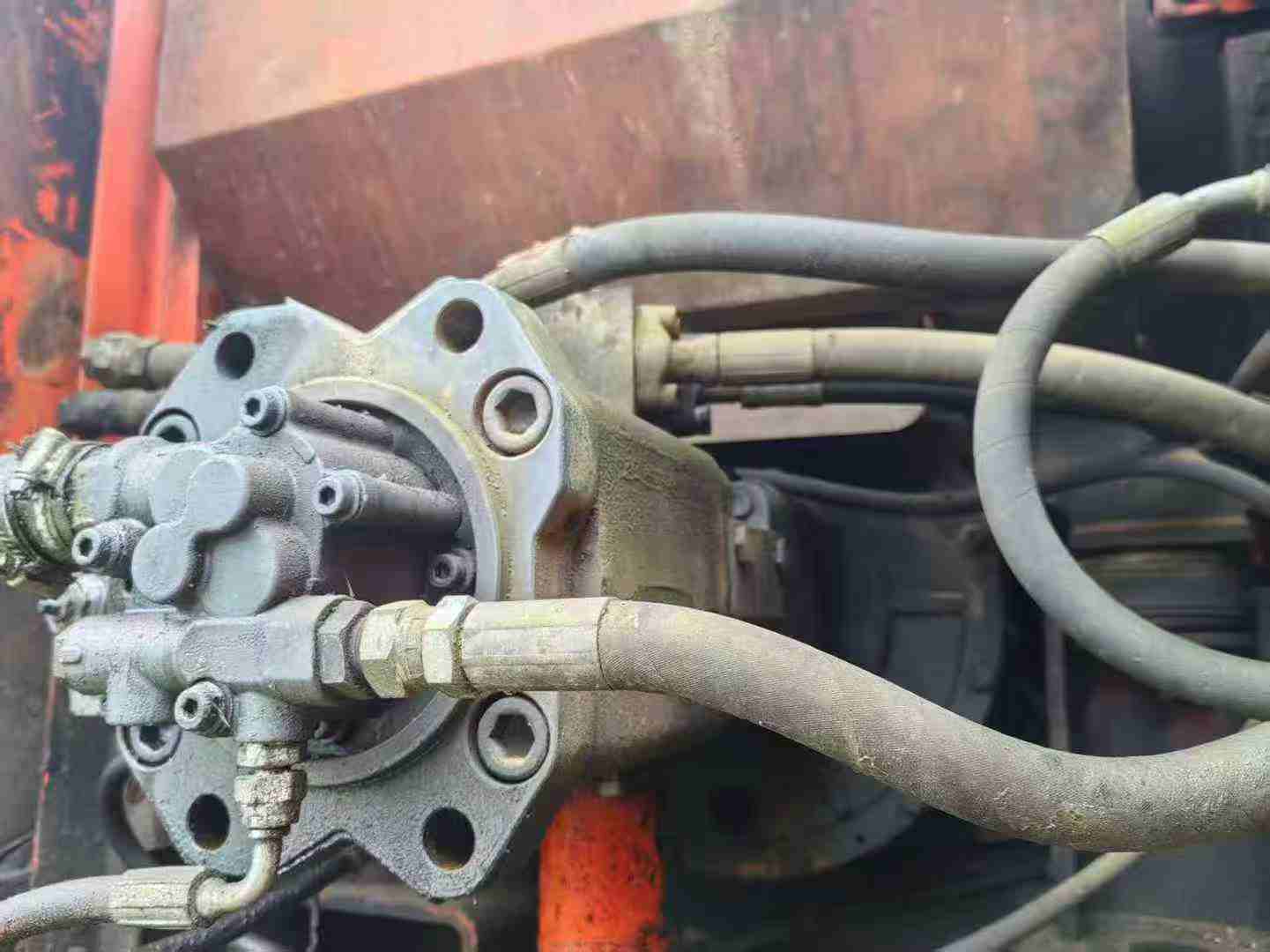 Used Doosan DH220 Excavator 2016 Model / 3