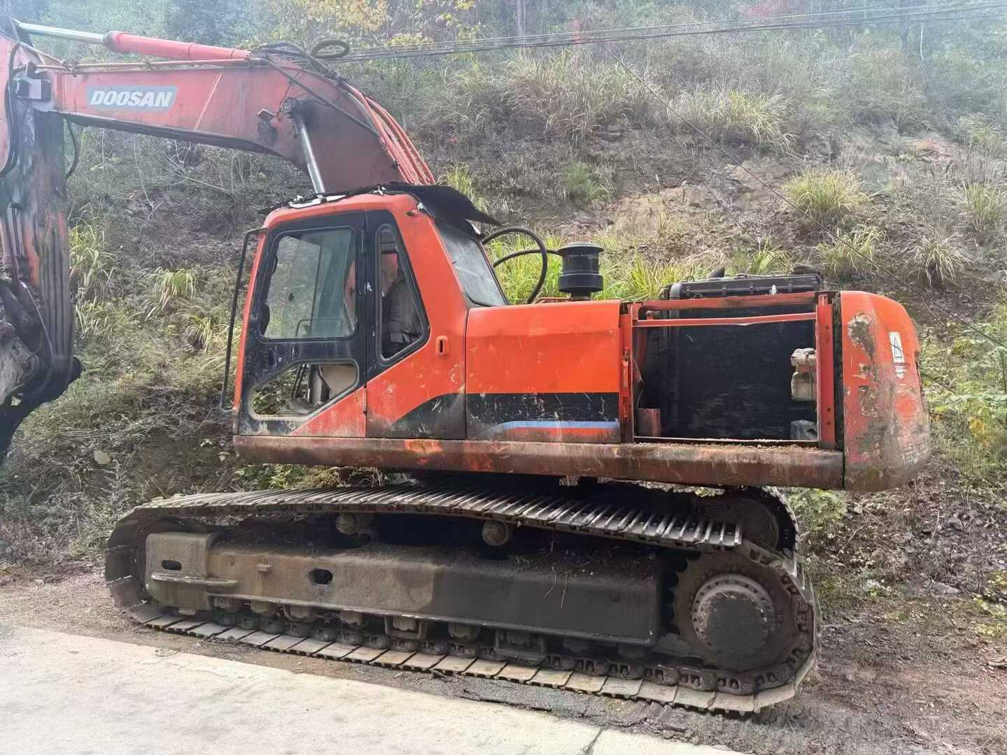 Used Doosan DL300 Excavator 2016 Model