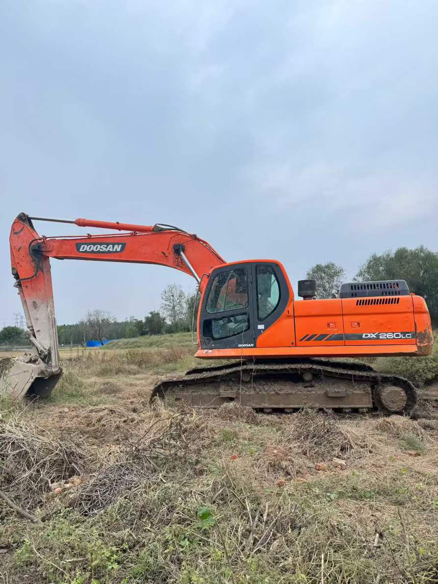 Used Doosan DX60 Excavator 2014 Model