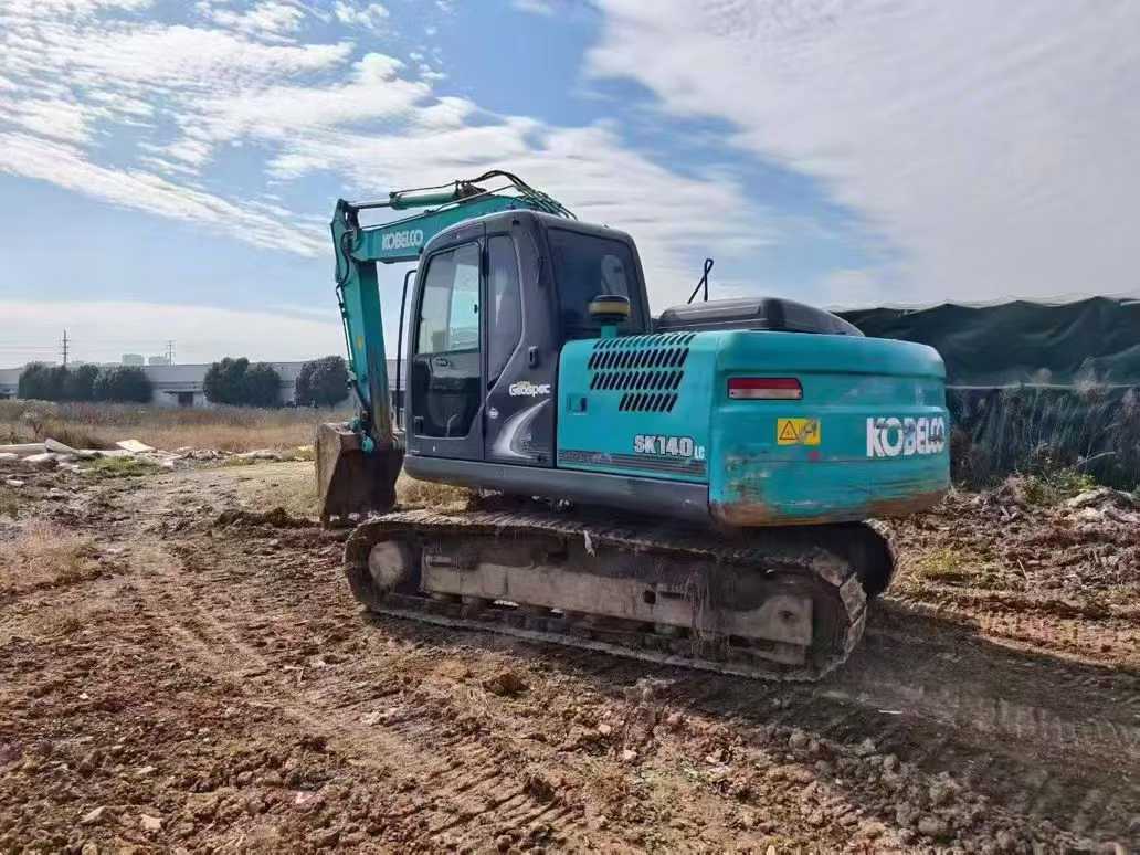 Used Kobelco SK200 Excavator 2020 Model / 3