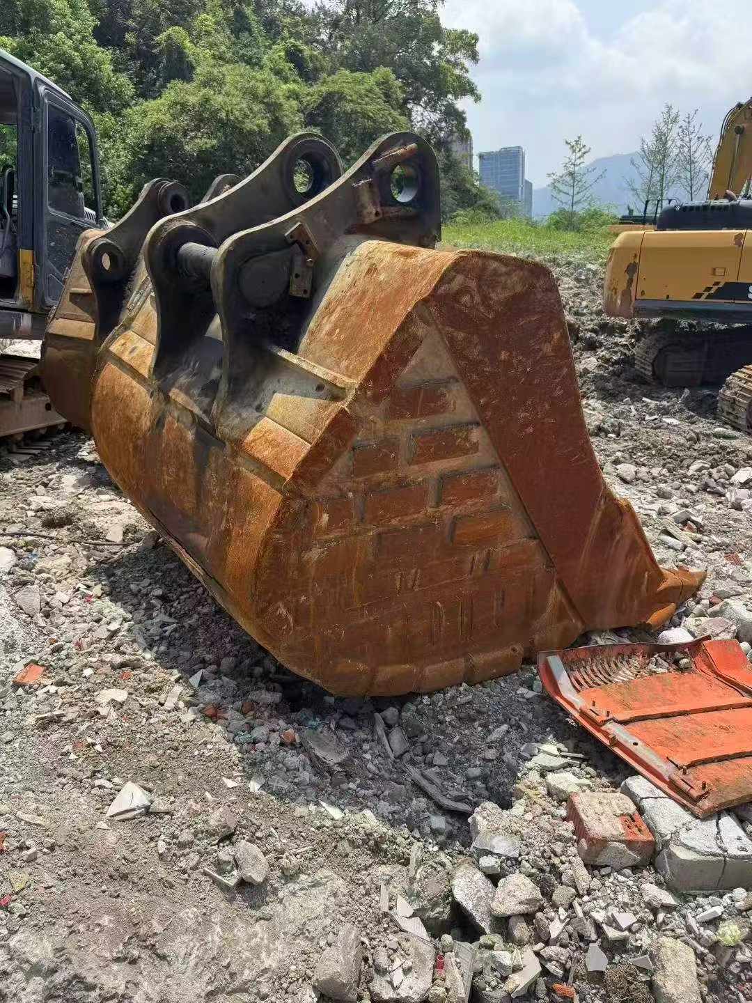 Used Sany SY650H Excavator 2023 Model / 6