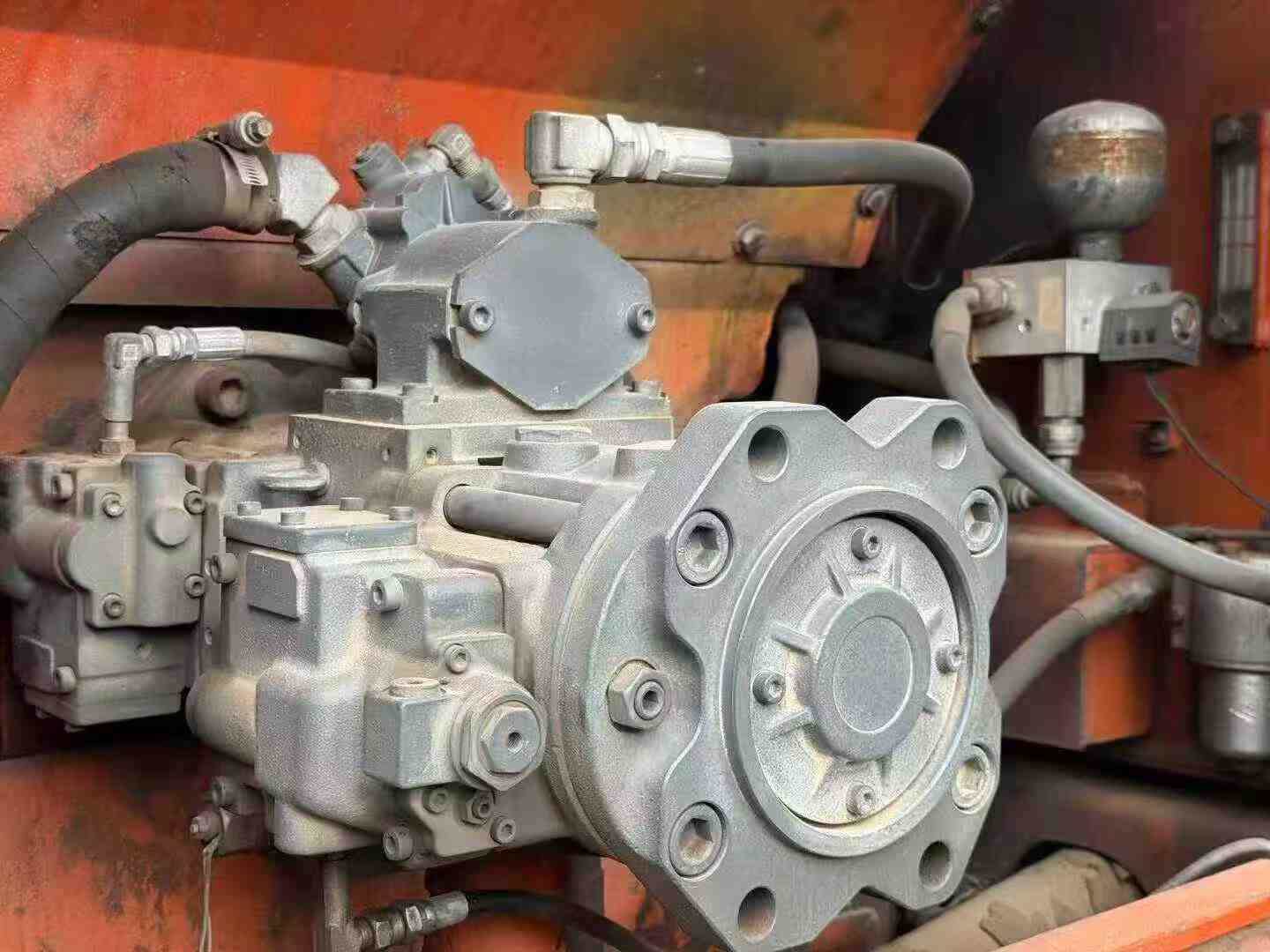 Used Doosan DH220-9E Excavator 2015 Model / 7