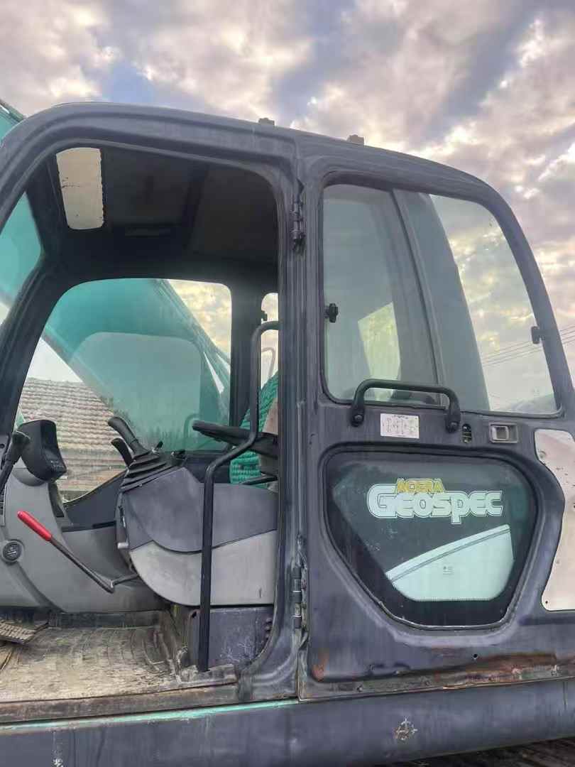 Used Kobelco SK200 Excavator 2016 Model / 5
