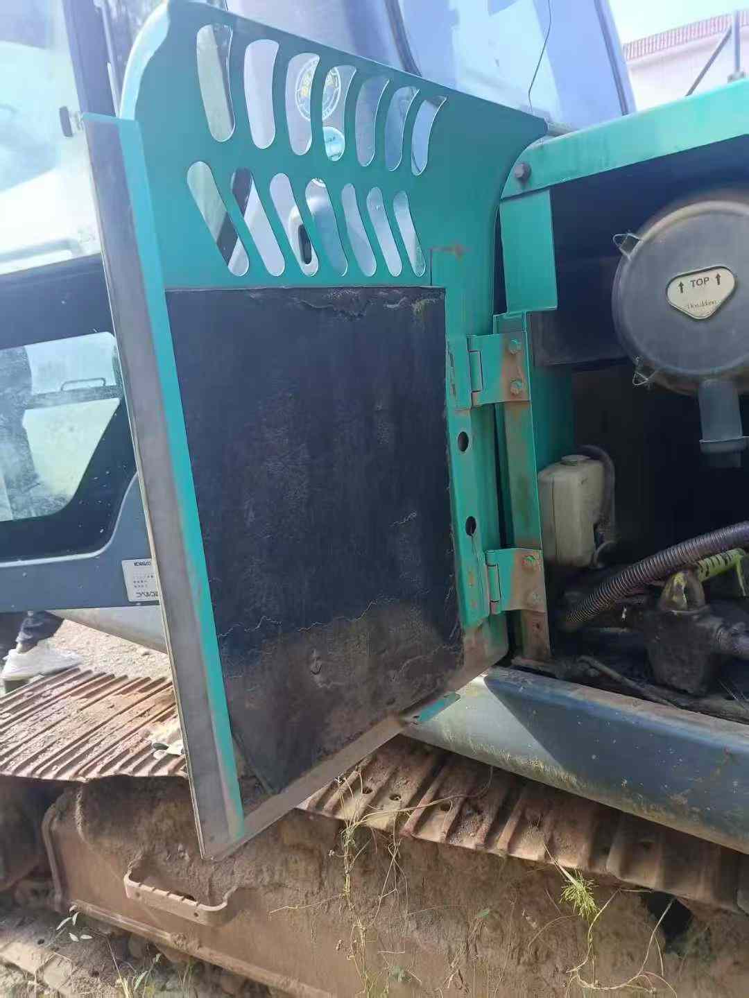 Used Kobelco SK200 Excavator 2016 Model / 8