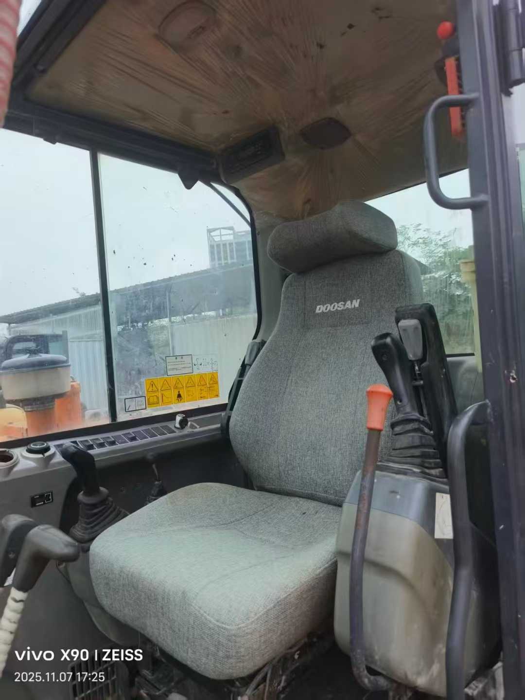 Used Doosan DX60-9C Excavator 2016 Model / 9