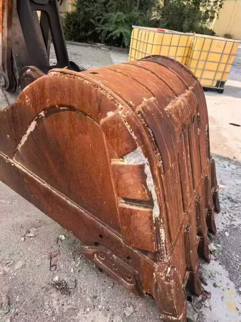 Used Doosan DH220-7 Excavator 2016 Model / 4