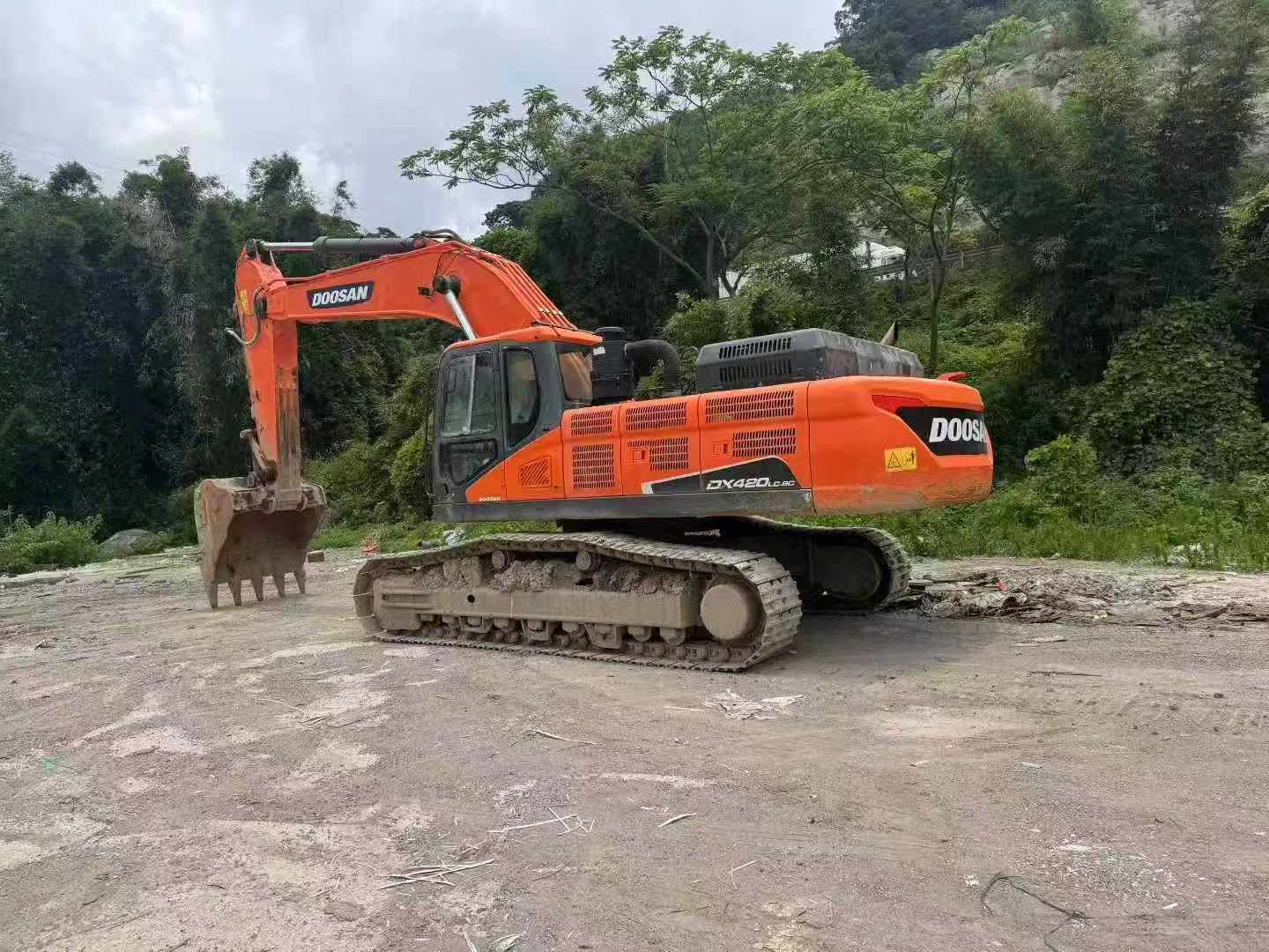 Used Doosan DL420 Excavator 2020 Model / 2