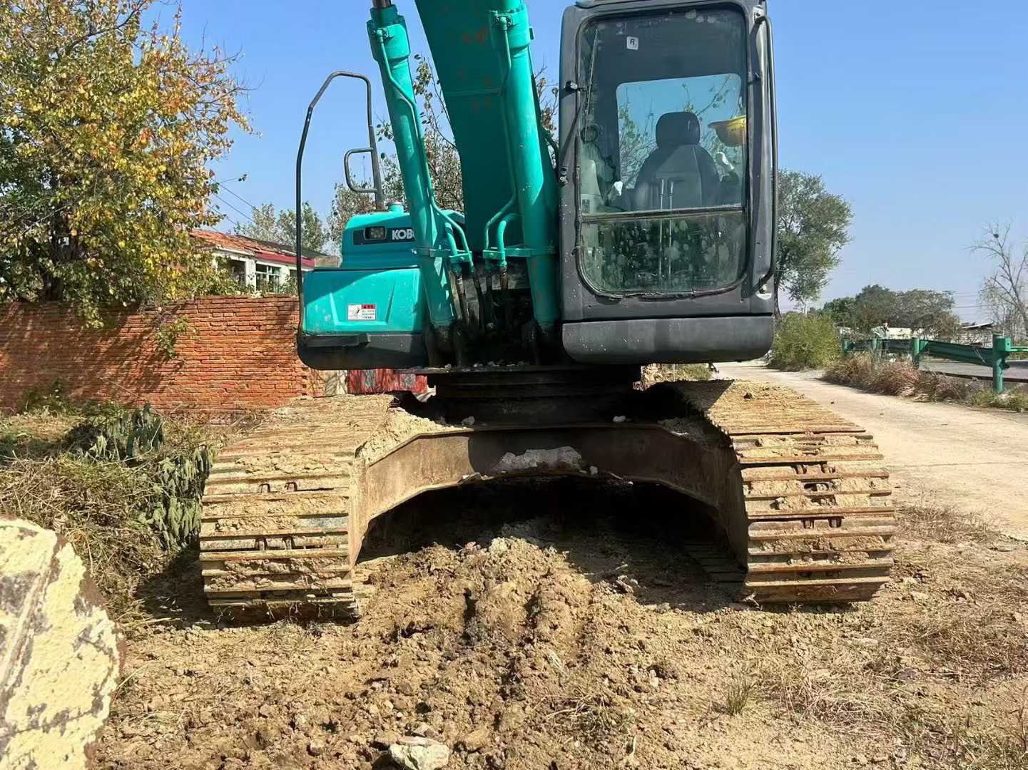 Used Kobelco SK210 Excavator 2013 Model / 3