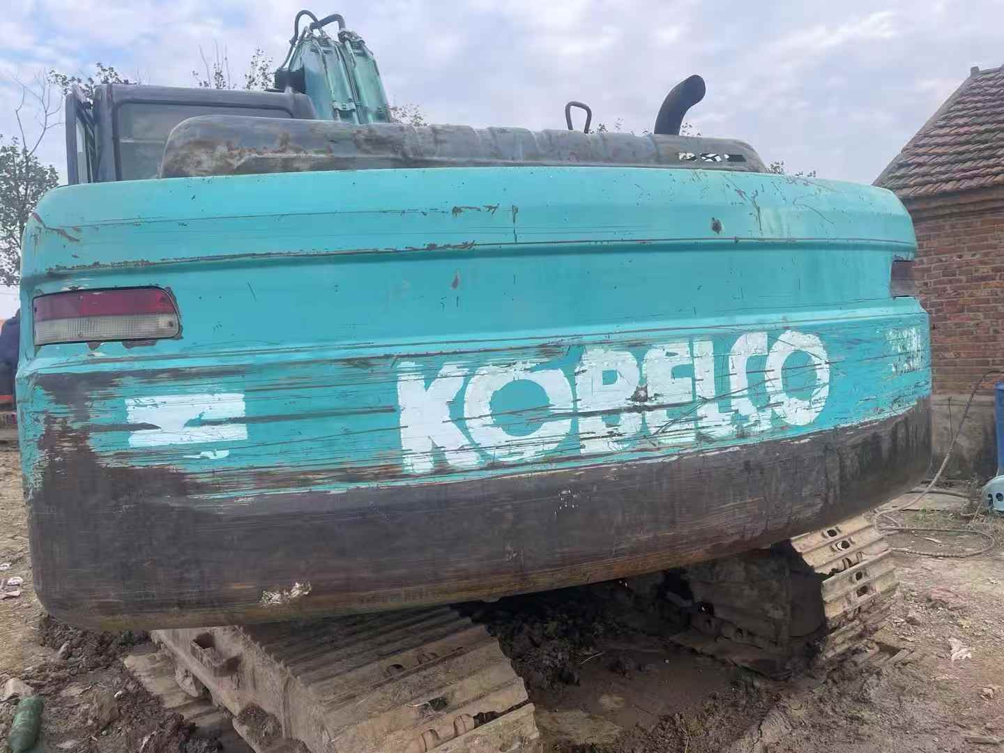 Used Kobelco SK200 Excavator 2016 Model / 3