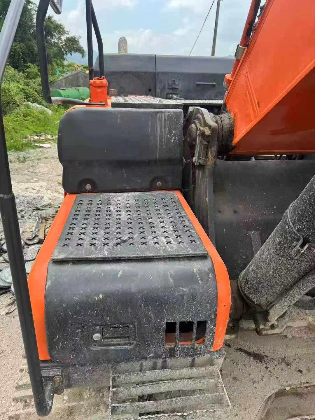 Used Doosan DL420 Excavator 2020 Model / 7